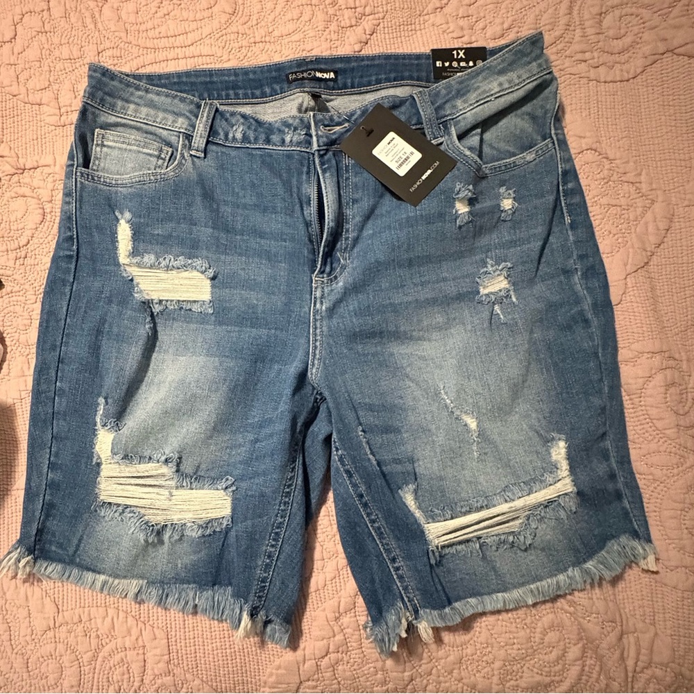 Fashion Nova Bermuda Distressed Jean Shorts NWT